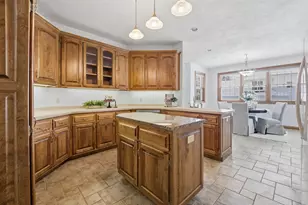 321 E Apple Creek Rd, Appleton, WI 54913 - Photo 9