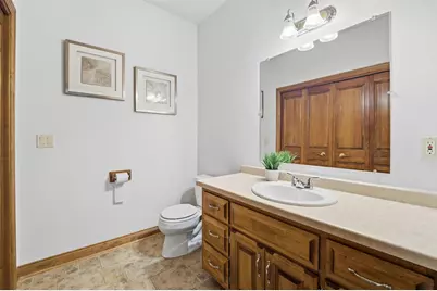 321 E Apple Creek Road, Appleton, WI 54913 - Photo 13