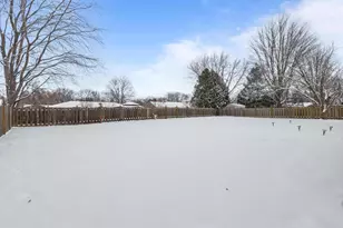 1258 Circle Dr, Green Bay, WI 54313 - Photo 35