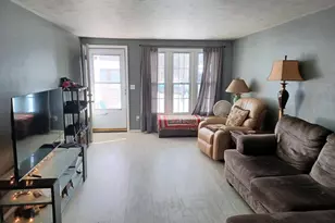 1151 Rockwell Rd, Green Bay, WI 54313 - Photo 3