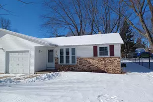 1151 Rockwell Rd, Green Bay, WI 54313 - Photo 13