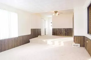 1905 Roosevelt Ave, Oshkosh, WI 54901 - Photo 11