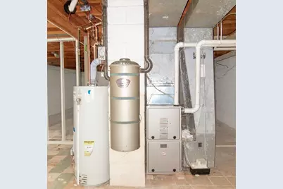 1905 Roosevelt Avenue, Oshkosh, WI 54901 - Photo 23