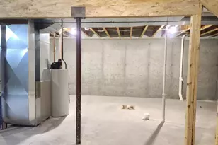 1574 Pond View Dr, Neenah, WI 54956 - Photo 19