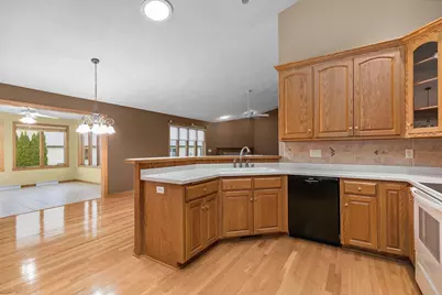 525 Wayfarer Court, Appleton, WI 54913 - Photo 13