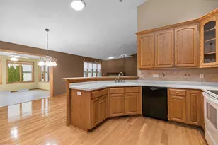 525 Wayfarer Ct, Appleton, WI 54913 - Photo 13