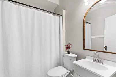 540 W 10th Avenue, Oshkosh, WI 54902 - Photo 21