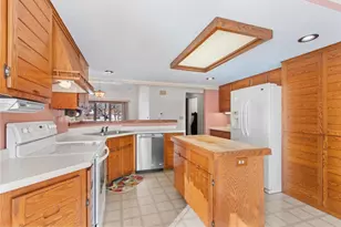 2445 Ingold Ct, Green Bay, WI 54301 - Photo 31