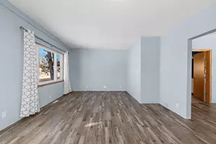 214 Baldwin St, Oconto, WI 54153 - Photo 5