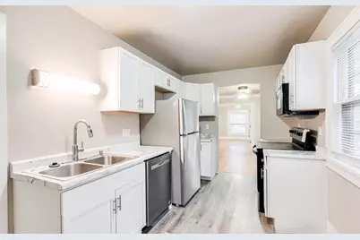 407 E Irving Avenue, Oshkosh, WI 54901 - Photo 15