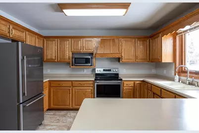 W6032 Cornflower Drive, Appleton, WI 54915 - Photo 7