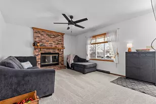 336 McKinley Ave, Omro, WI 54963 - Photo 9