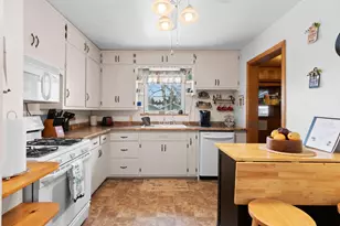 1115 Gross Ave, Green Bay, WI 54304 - Photo 3