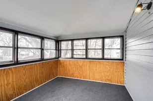 907 Jackson St, Oshkosh, WI 54901 - Photo 9