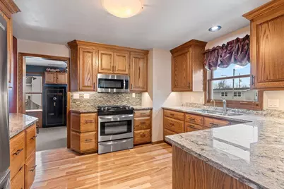 1035 E Kimberly Avenue, Kimberly, WI 54136 - Photo 9