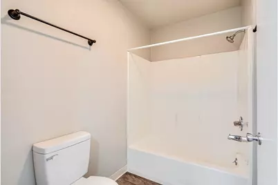 825 Wisconsin Street, Oshkosh, WI 54901 - Photo 11