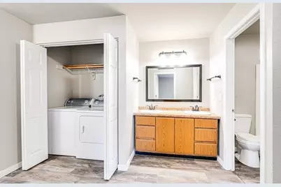 825 Wisconsin Street, Oshkosh, WI 54901 - Photo 23