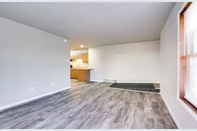 825 Wisconsin Street, Oshkosh, WI 54901 - Photo 9