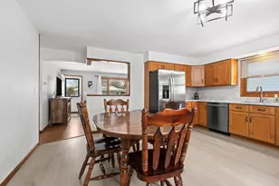 2519 S Eric Dr, Appleton, WI 54915 - Photo 9