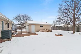 2519 S Eric Dr, Appleton, WI 54915 - Photo 41