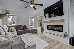 8560 E Ct St, Mukwa, WI 54961 - Photo 15