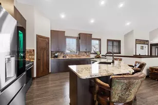272 Lost Ridge Ct, Green Bay, WI 54302 - Photo 29
