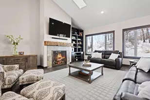 272 Lost Ridge Ct, Green Bay, WI 54302 - Photo 15