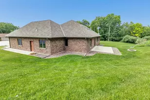 272 Lost Ridge Ct, Green Bay, WI 54302 - Photo 31