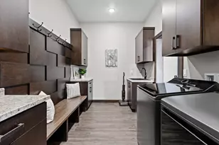 272 Lost Ridge Ct, Green Bay, WI 54302 - Photo 45