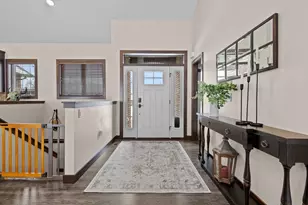 272 Lost Ridge Ct, Green Bay, WI 54302 - Photo 9