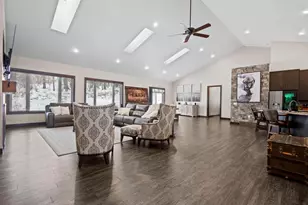 272 Lost Ridge Ct, Green Bay, WI 54302 - Photo 11