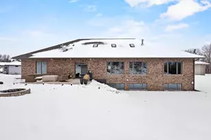 272 Lost Ridge Ct, Green Bay, WI 54302 - Photo 5