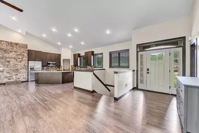 272 Lost Ridge Court, Green Bay, WI 54302 - Photo 5