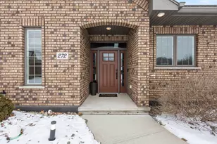 272 Lost Ridge Ct, Green Bay, WI 54302 - Photo 3