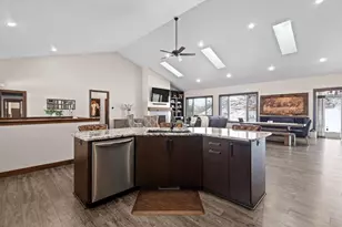 272 Lost Ridge Ct, Green Bay, WI 54302 - Photo 29