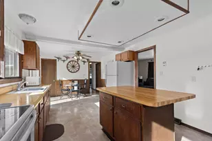 1201 W Hawes Ave, Appleton, WI 54914 - Photo 13