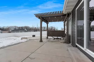 2885 Sussex Rd, Green Bay, WI 54311 - Photo 7