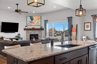 2885 Sussex Road, Green Bay, WI 54311 - Photo 13