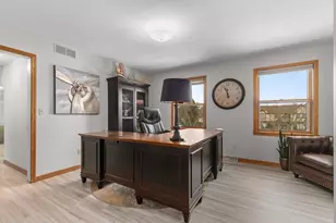 1960 Cliffview Ct, Oshkosh, WI 54902 - Photo 31