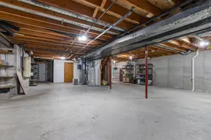 1960 Cliffview Ct, Oshkosh, WI 54902 - Photo 47