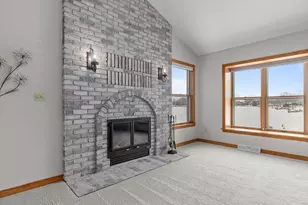 1960 Cliffview Ct, Oshkosh, WI 54902 - Photo 17