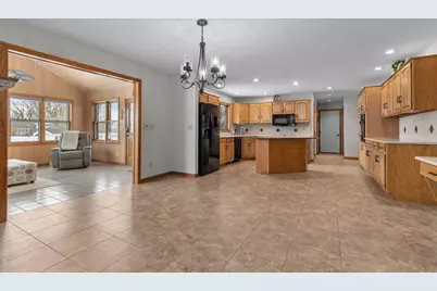 1960 Cliffview Court, Oshkosh, WI 54902 - Photo 23