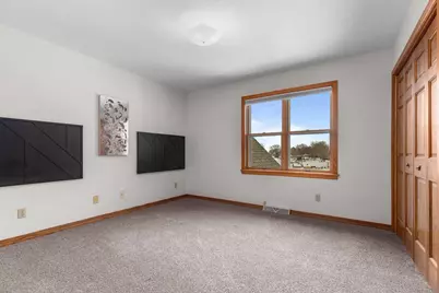 1960 Cliffview Court, Oshkosh, WI 54902 - Photo 41