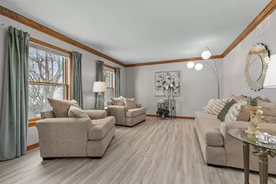 1960 Cliffview Court, Oshkosh, WI 54902 - Photo 11