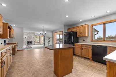 1960 Cliffview Court, Oshkosh, WI 54902 - Photo 19