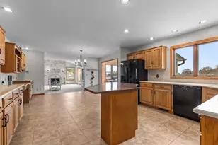 1960 Cliffview Ct, Oshkosh, WI 54902 - Photo 19