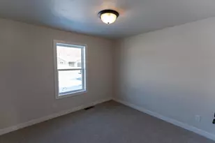 1255 W Thorn Crk Dr, Hilbert, WI 54129 - Photo 13