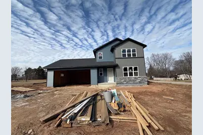 1801 Southland Lane, New London, WI 54961 - Photo 1