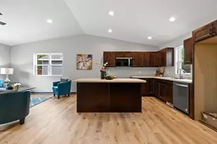 1910 Southland Ln, New London, WI 54961 - Photo 3