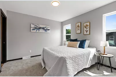 1910 Southland Lane, New London, WI 54961 - Photo 21